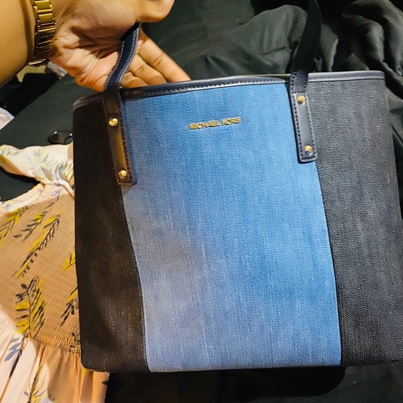Michael Kors large tote - Picture 1 of 2